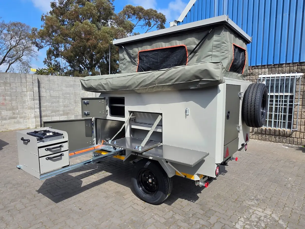Jaguar Zazu 2 with kitchenette