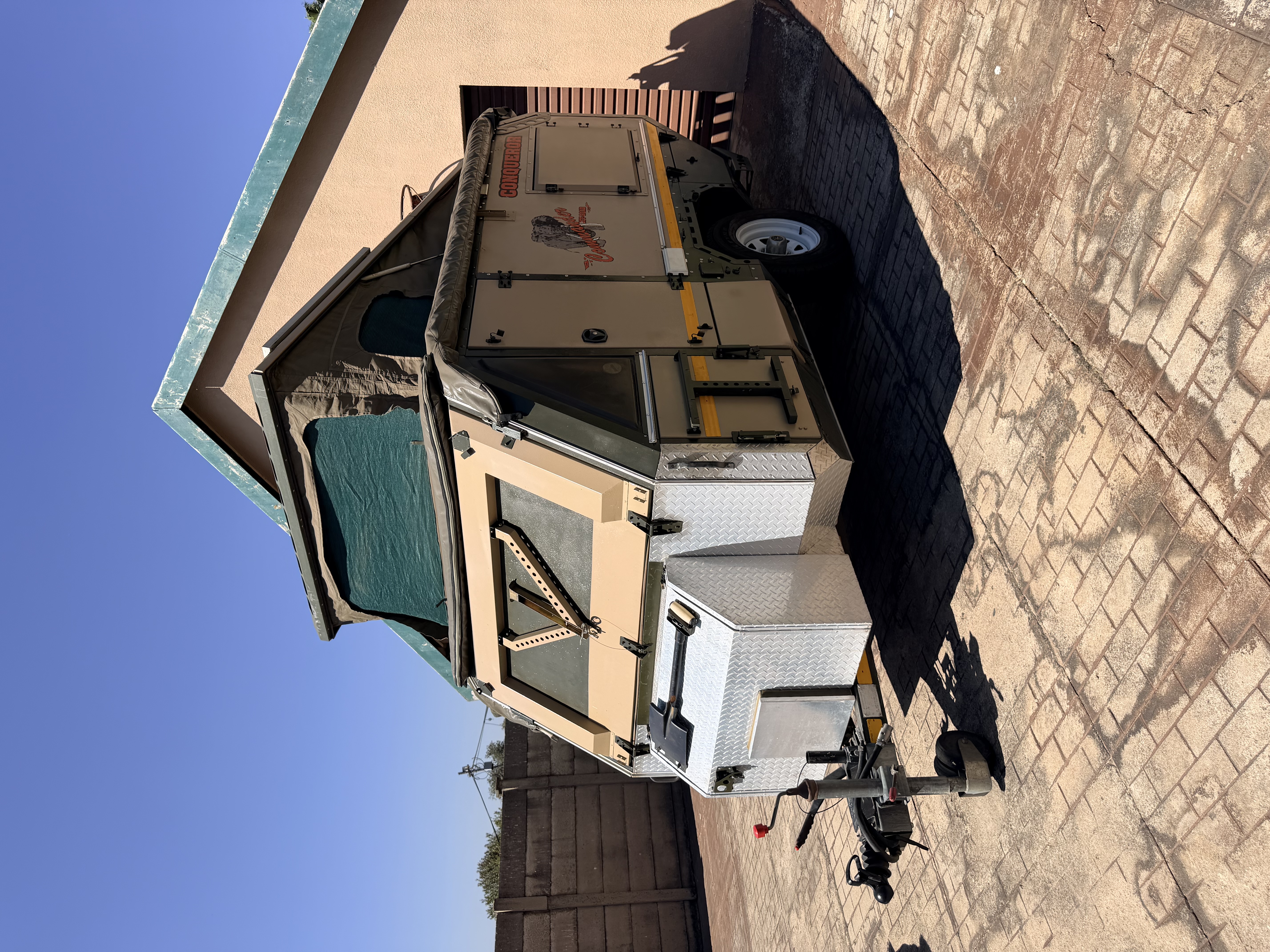 2008 Conqueror Commander photo 1
