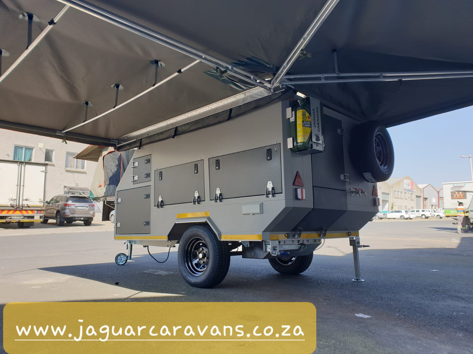 Jaguar Kovu 4 - Off-Road Caravan