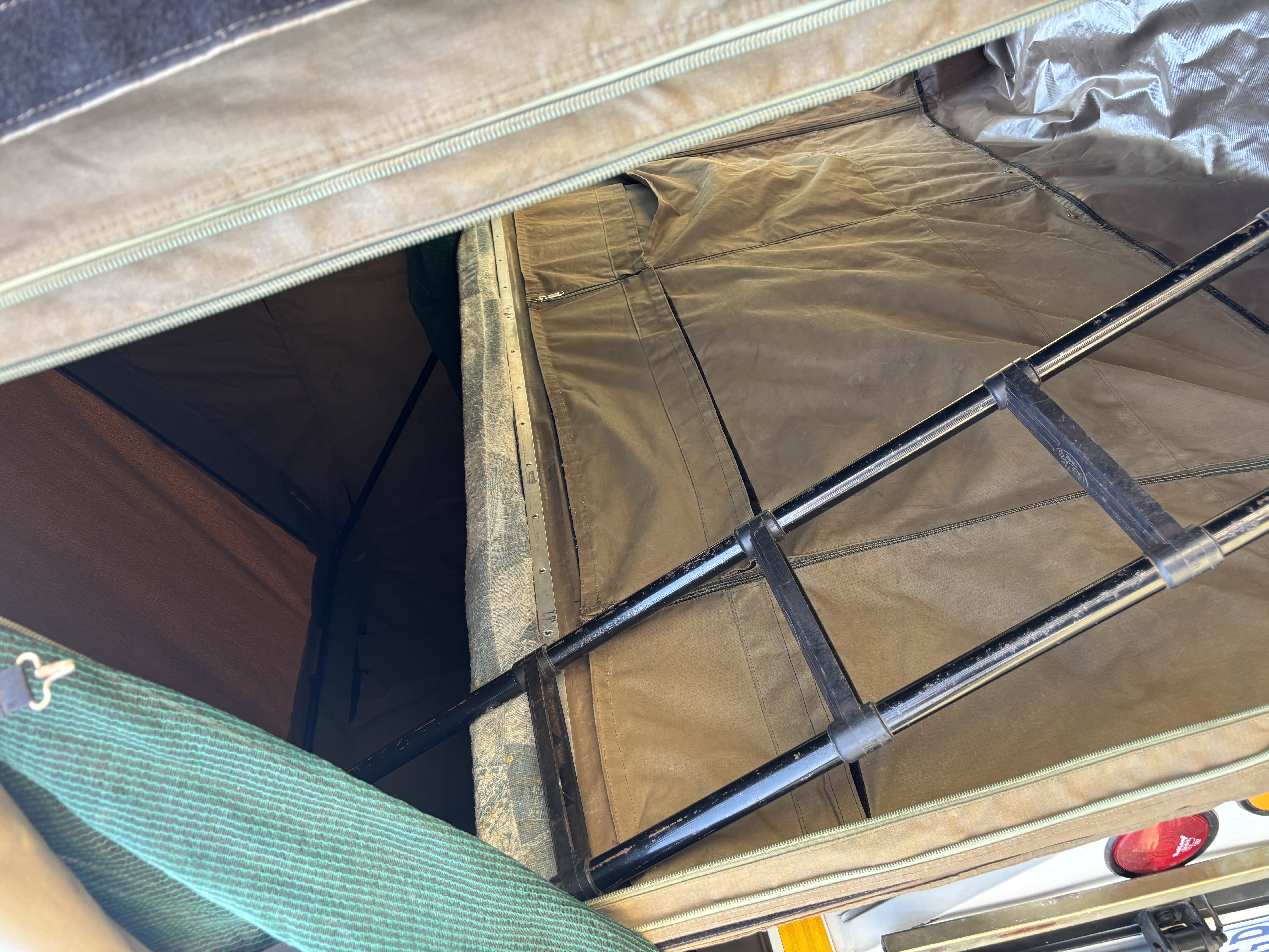 Campmaster Wilderness camping trailer photo 4