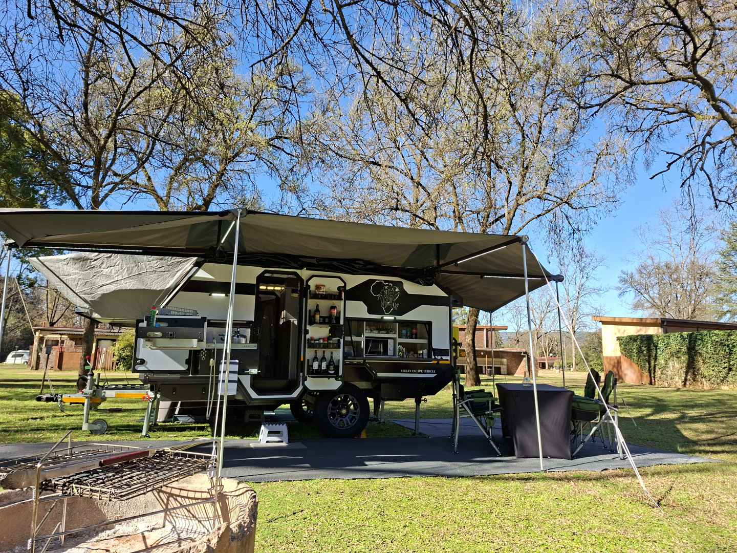 Conqueror UEV-17 | Luxury 4-Sleeper | On The Krugers Doorstep photo 1