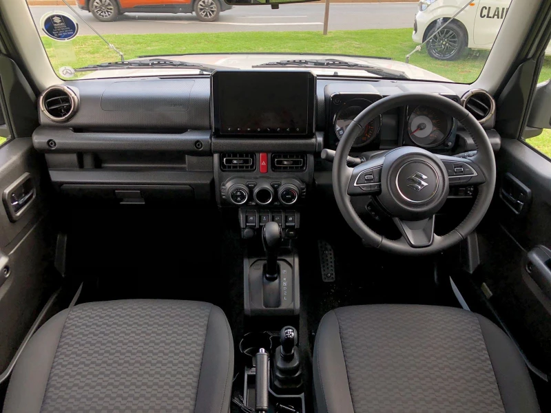 1.5 GL A/T 5DR photo 4